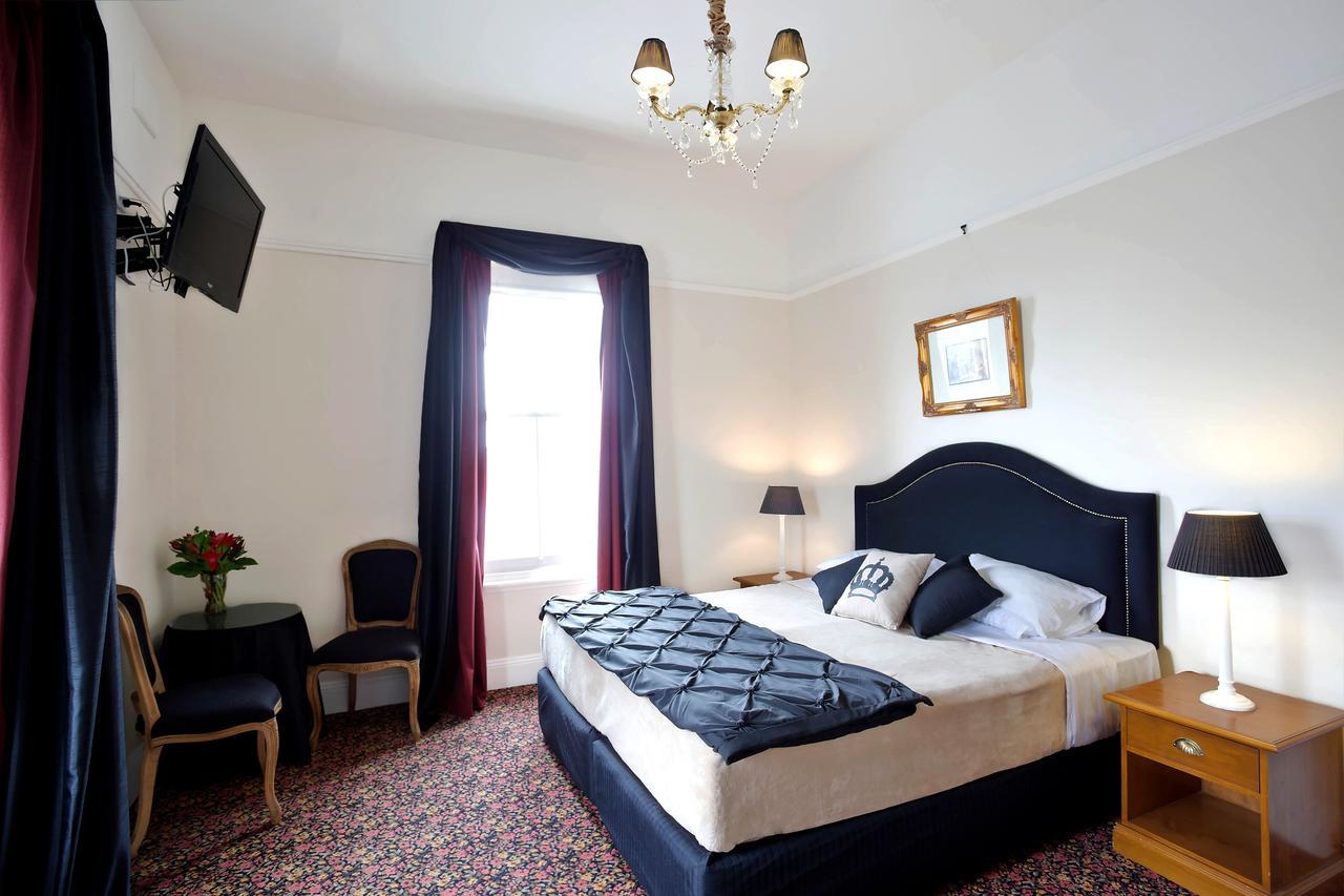 Alexandra Hotel Лора Экстерьер фото